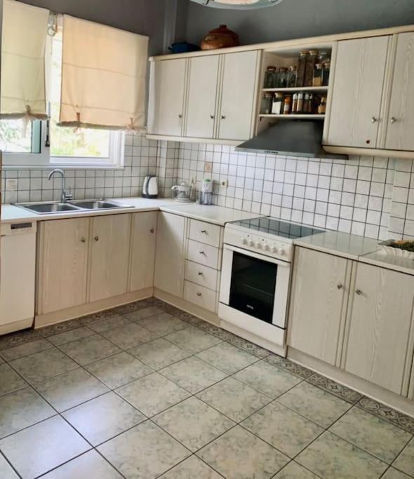 Marine'S Lux Villa:Golden Sunset Kalamata Ngoại thất bức ảnh