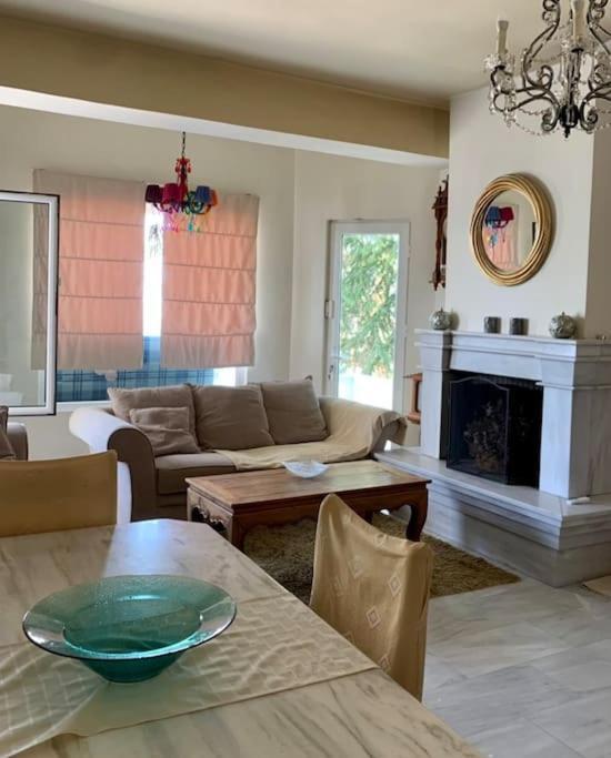 Marine'S Lux Villa:Golden Sunset Kalamata Ngoại thất bức ảnh